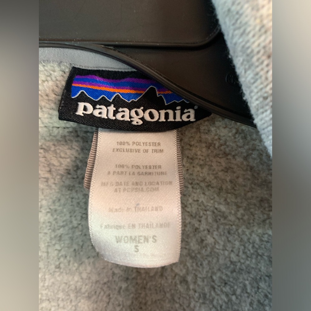 Women’s Small Patagonia Better Sweater Grey Coat - Picture 3 of 4